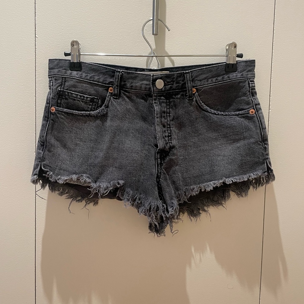 We The Free Soft & Relaxed Cut Off Jean Shorts - Sulphur Black